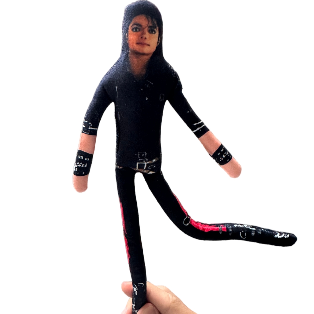 Muñeco de Peluche de Michael J - Anime Cosplay Roleplay reseña y precio